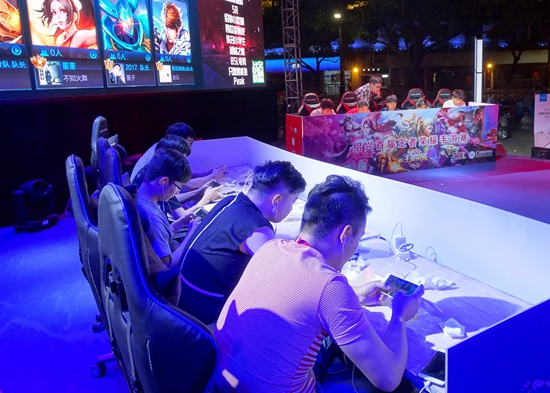 外媒排名2023LCK春季赛上单：Zeus第一