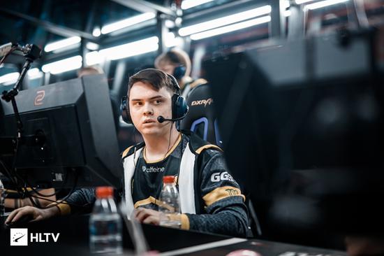 LPL夏季赛W2D7：Vicla交手Scout，Creme对线Angel